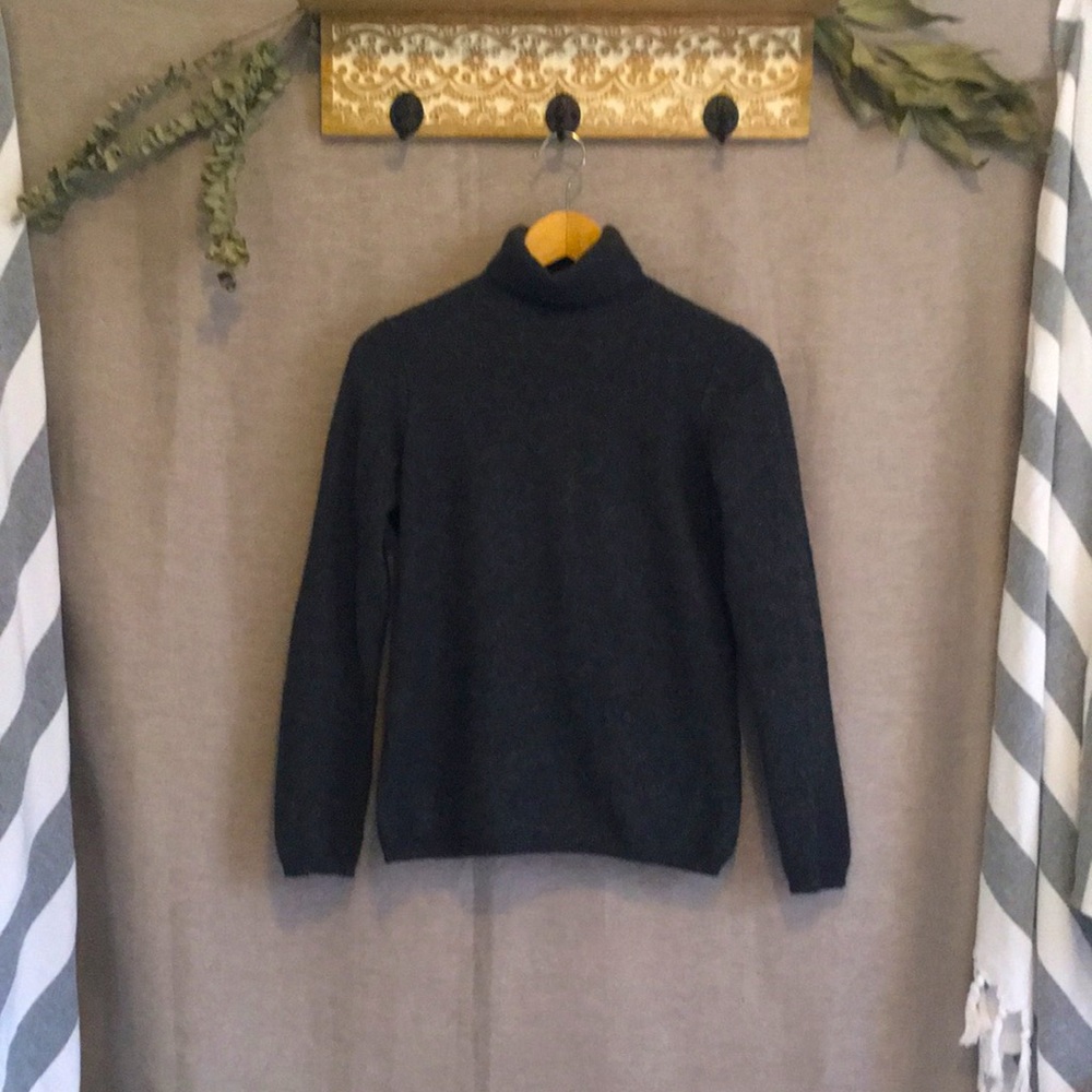 100% Cashmere Turtleneck Sweater, Gray, size S